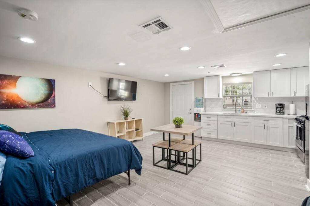 Cosmic Studio At North Downtown Villa Houston Ngoại thất bức ảnh
