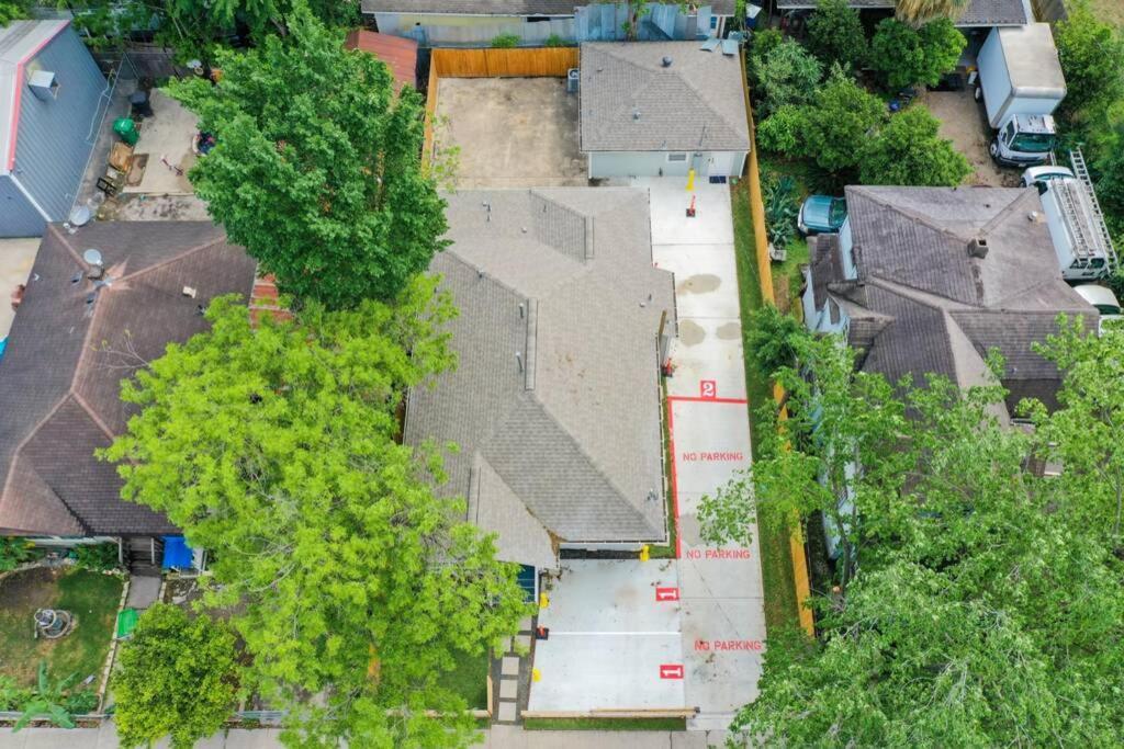 Cosmic Studio At North Downtown Villa Houston Ngoại thất bức ảnh